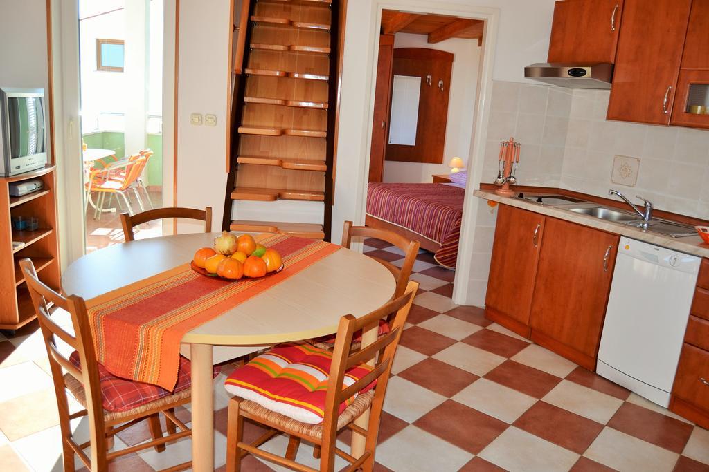 Apartments Green Village Premantura Chambre photo