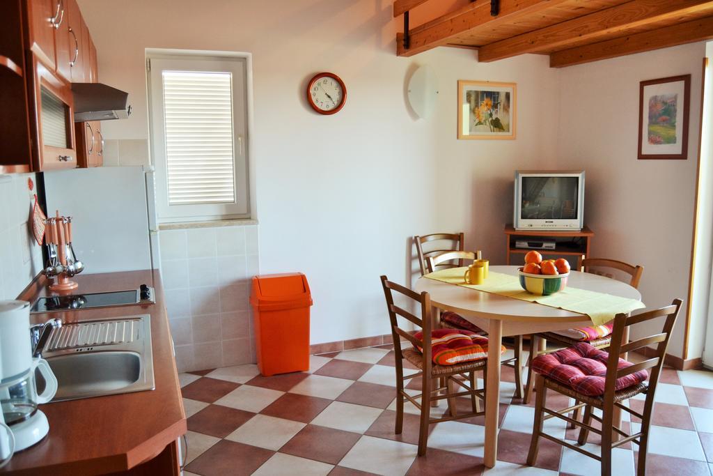 Apartments Green Village Premantura Chambre photo